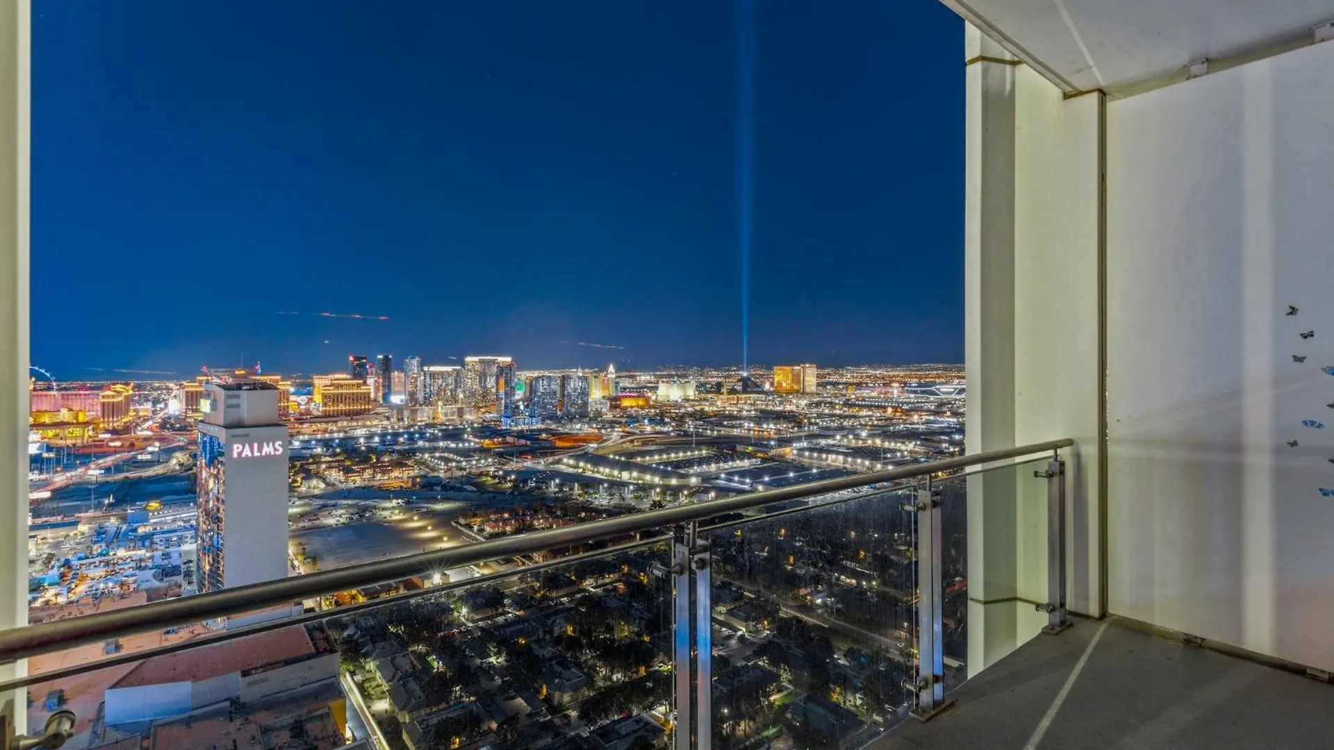 Apartment Palms Place Hotel By Zelloo Las Vegas USA